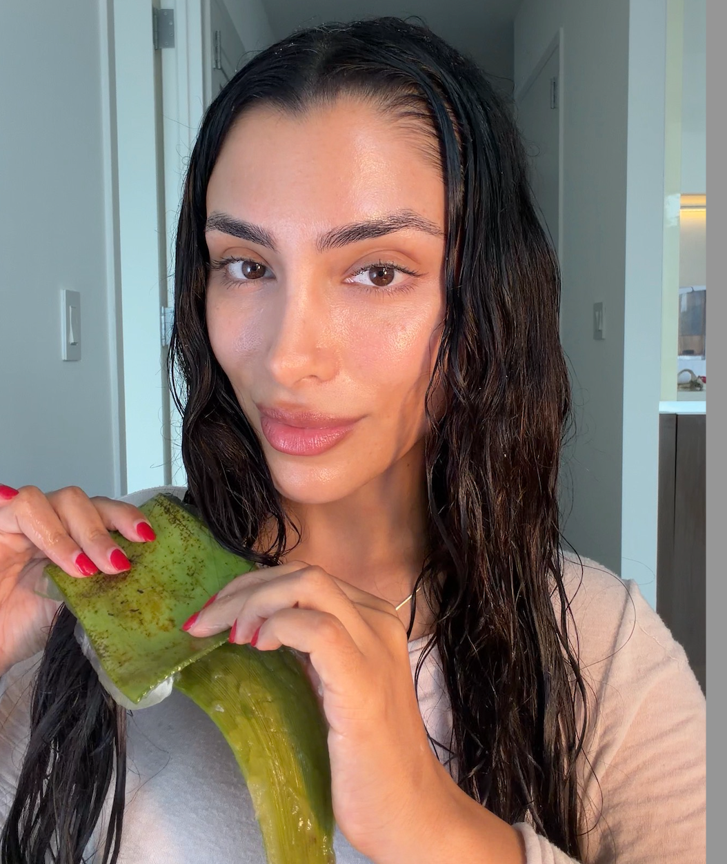 The Anti-Inflammatory Aloe Hair Mask Everyone is LOVING (Only $3!)
